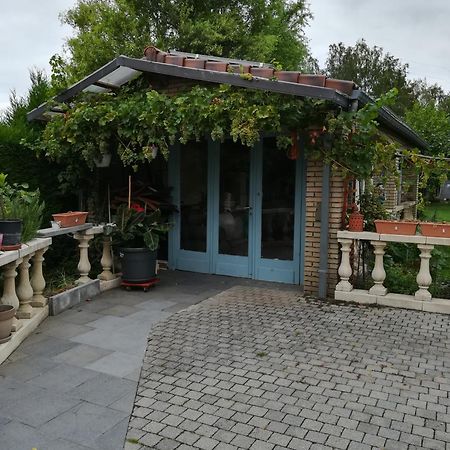 Le Castillon Trivieres Buitenkant foto